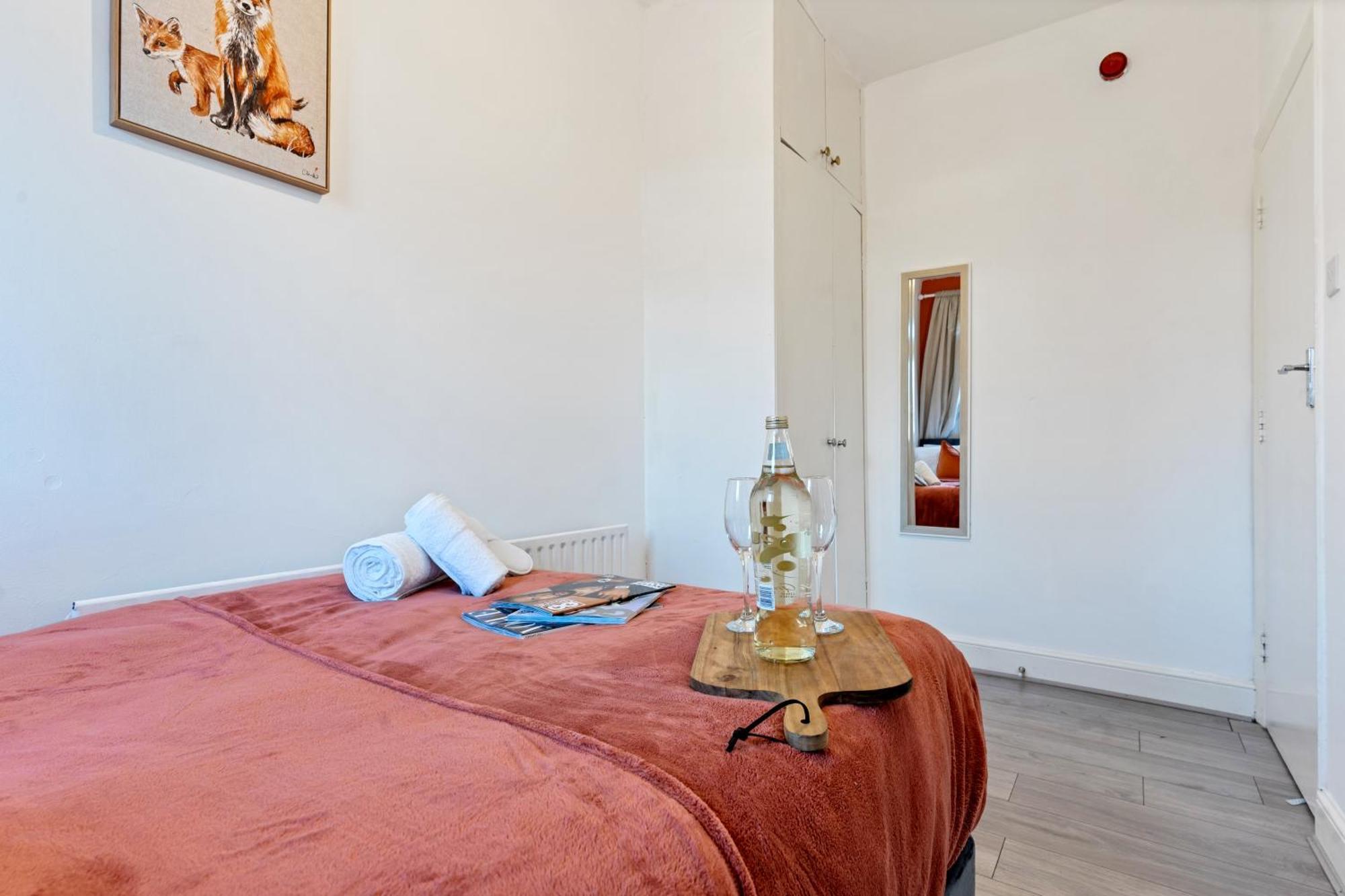 Stylish 2 Bed Apartment Near Central ロンドン エクステリア 写真